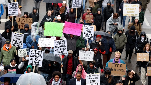 gettyimages_tyrenicholsprotest_0122923706418