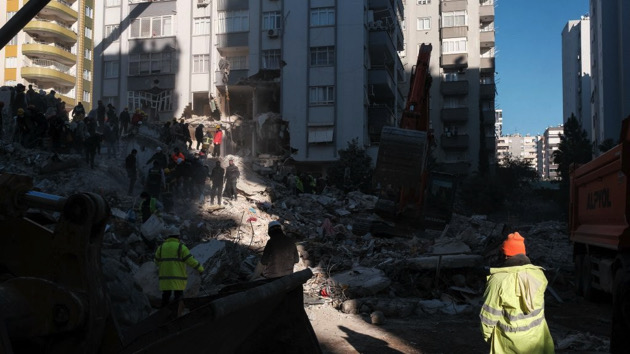 getty_020923_turkeyrescuefforts172915