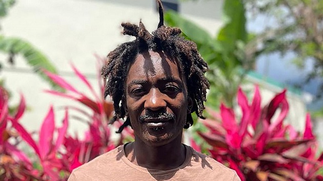 emonews_elvisfrancois_03012314609