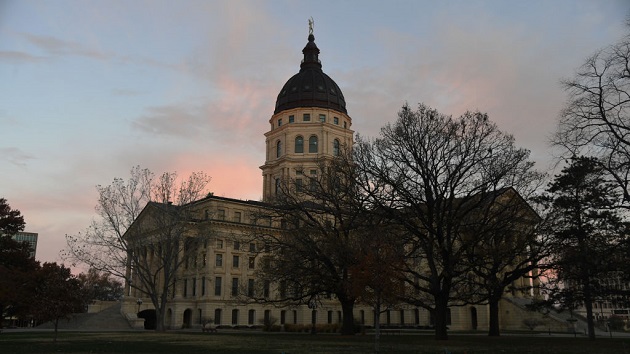gettyimages_kansascapitol_032223332981