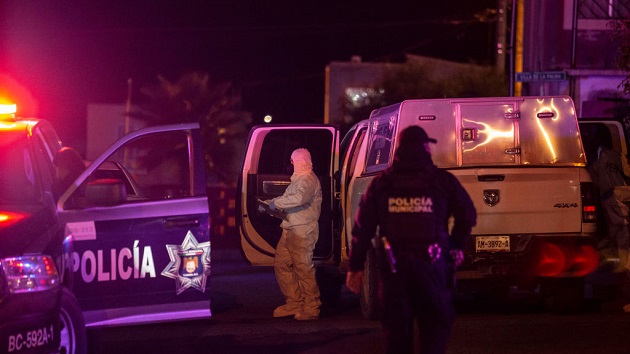 gettyimages_mexicanpolice_041623114638