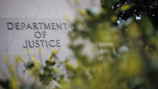 gettyimages_doj_041823103290