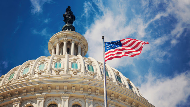 gettyrf_72222_uscapbldgrotunda953447
