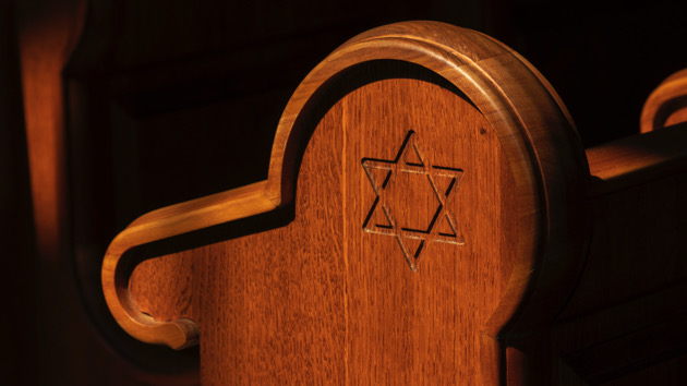 gettyrf_052323_jewishsynagogue544463