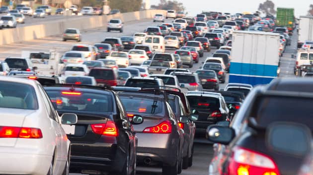 istock_051121_traffic890256