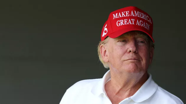 getty_53123_trumpmagahat917470