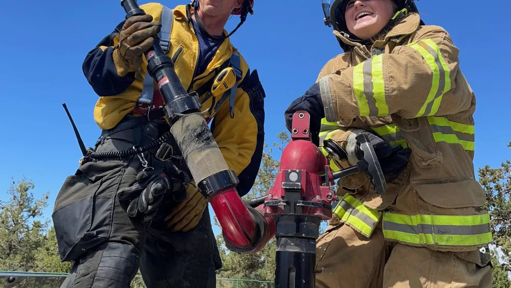 bend_fire_camp839307