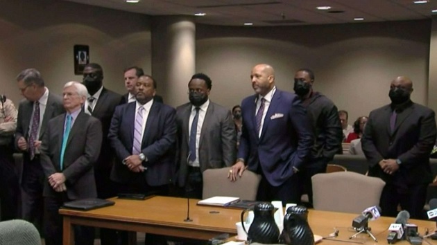 officers-tyre-nichols-plea-abc-thg-230217_1676650016381_hpmain_16x9_1600679103