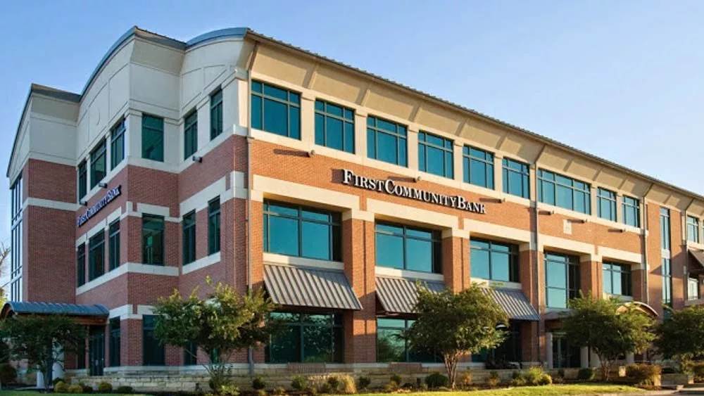 first-community-bank-building-batesville-ar-1000x563978559-1