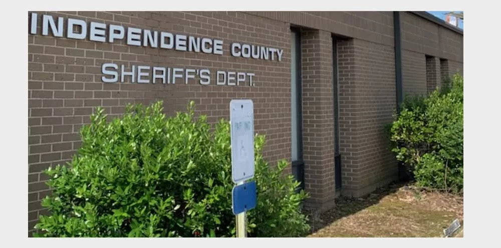 sheriffs-dept-exterior-featured875248