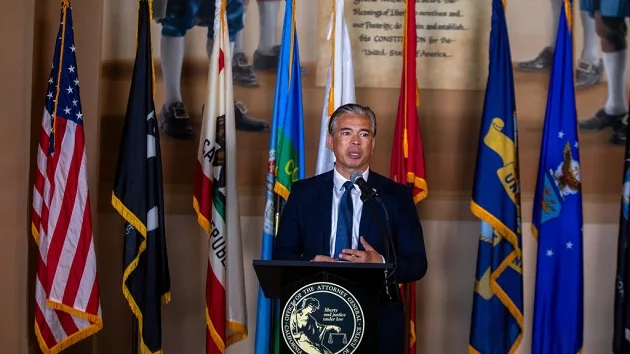 gettyimages_robbonta_082923752899
