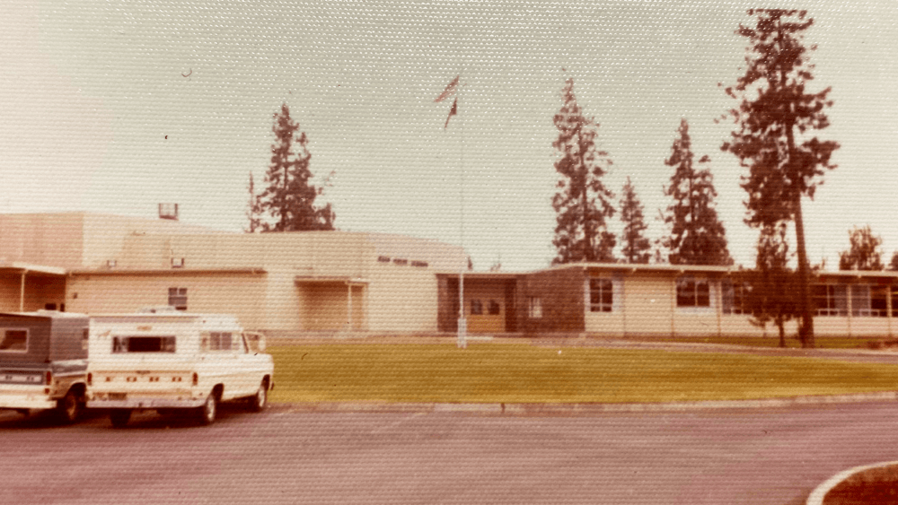 bear-creek-elementary-entrance-1960s605355