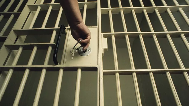 gettyimages_jailcell_092023394277