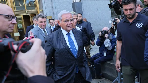 gettyimages_bobmenendez_092723849846
