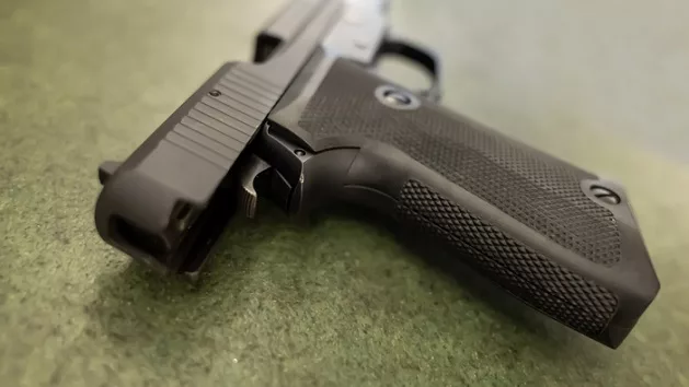 gettyimages_handgun_100223942700