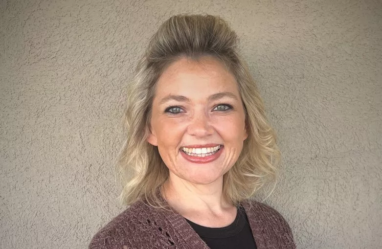 stefine-brown-stone-bank579709