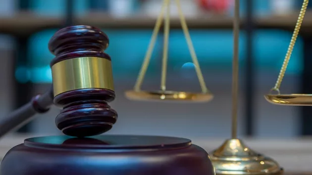 gettyimages_gavel_102523498130