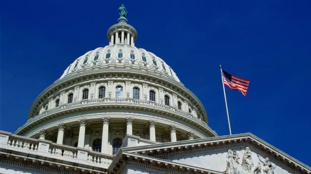 gettyrf_72022_uscapbldg2028329495684