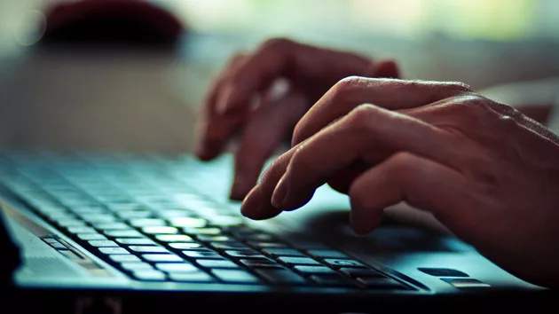 gettyrf_120222_keyboardcomputer974680