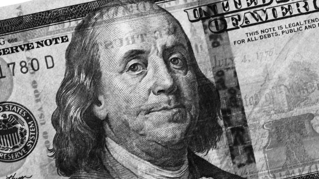 gettyrf_081622_money100bill366120