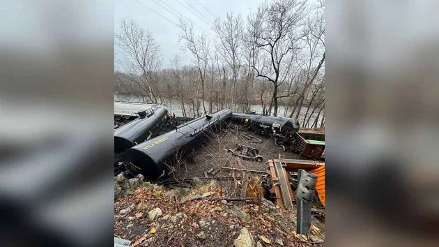 nancyrunfirecompany_030224_trainderailmentpa720874
