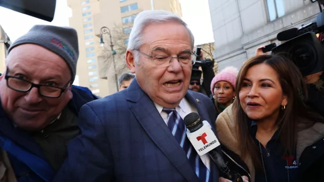 gettyimages_bobmenendez_031424559473