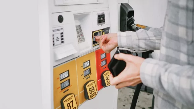 gettyimages_gaspump_052822760721