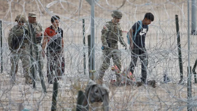 gettyimages_southernborder_032024335089