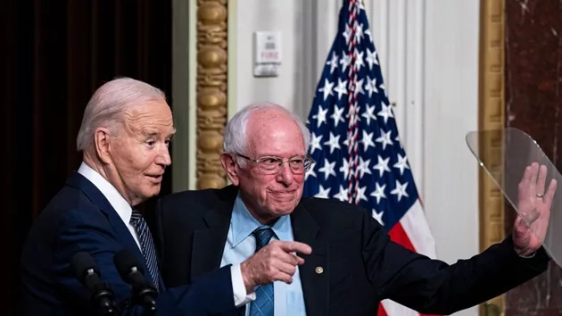 gettyimages_bidenbernie_040324825434
