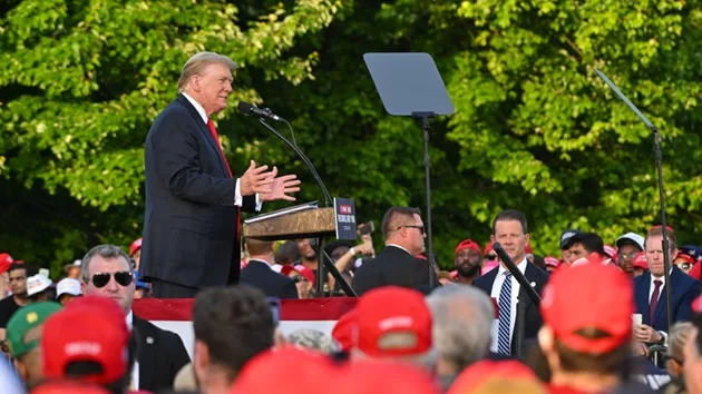 gettyimages_trumprally_052424705727