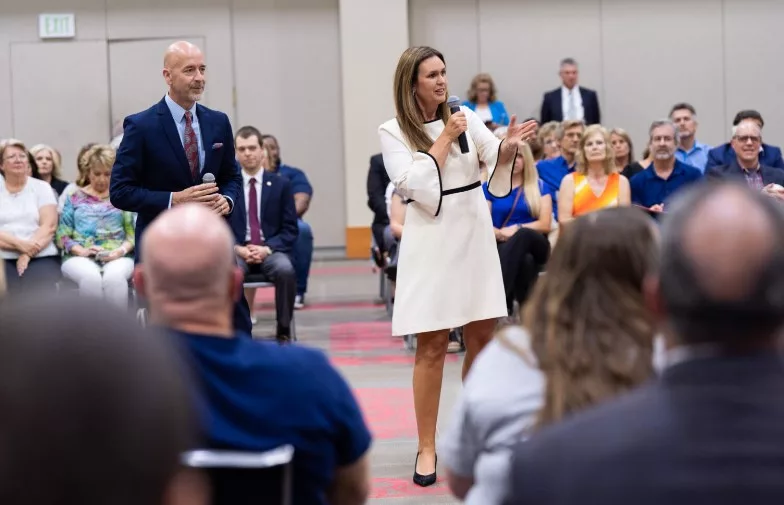 olivia-sanders-governors-office-via-arkansas-advocate940698