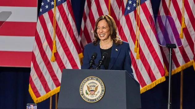 getty_72424_kamalaharrispodiumspeaking296482