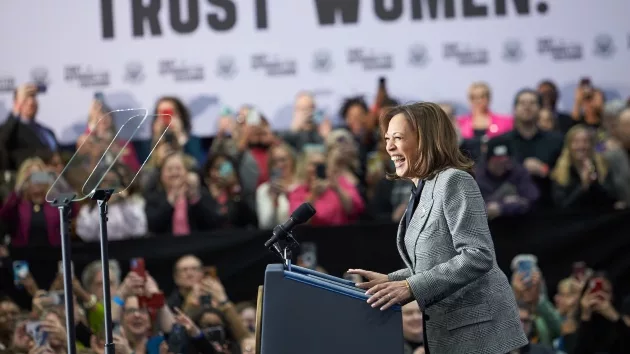 kamala-harris-7-gty-jm-240721_1721594047691_hpmain995893