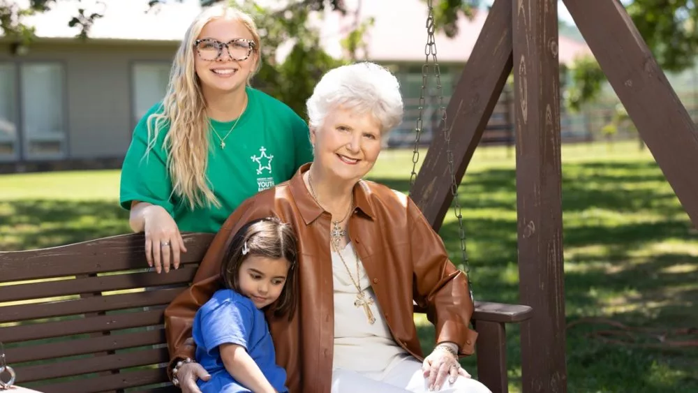 sissy-jones-sissys-log-cabin-asyr-1000x563285400-1