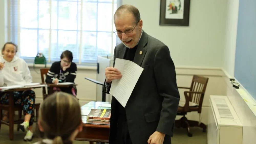 dr-terrell-tebbetts-lyon-college-1000x563958245-1