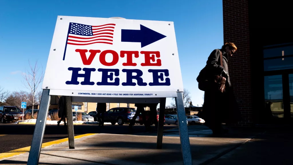 news_votehere_102324_0490829