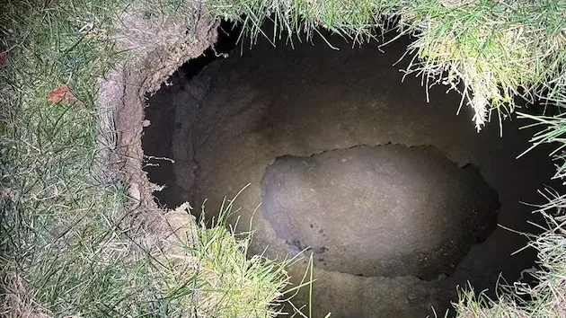 news_sinkhole_120424832229