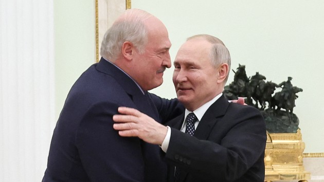 getty_12524_putinandalexander673308