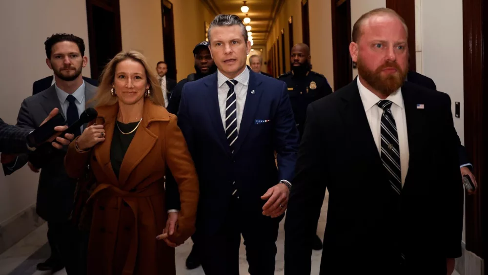 getty_petehegseth_120924106960