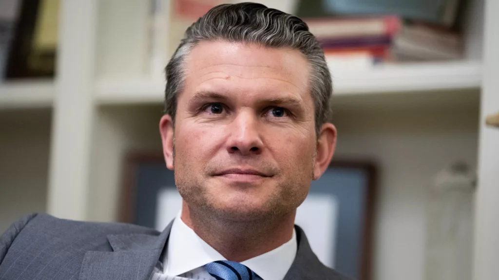 getty_petehegseth_12112442832