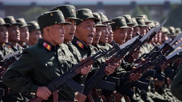 getty_northkoreantroops_121824608207