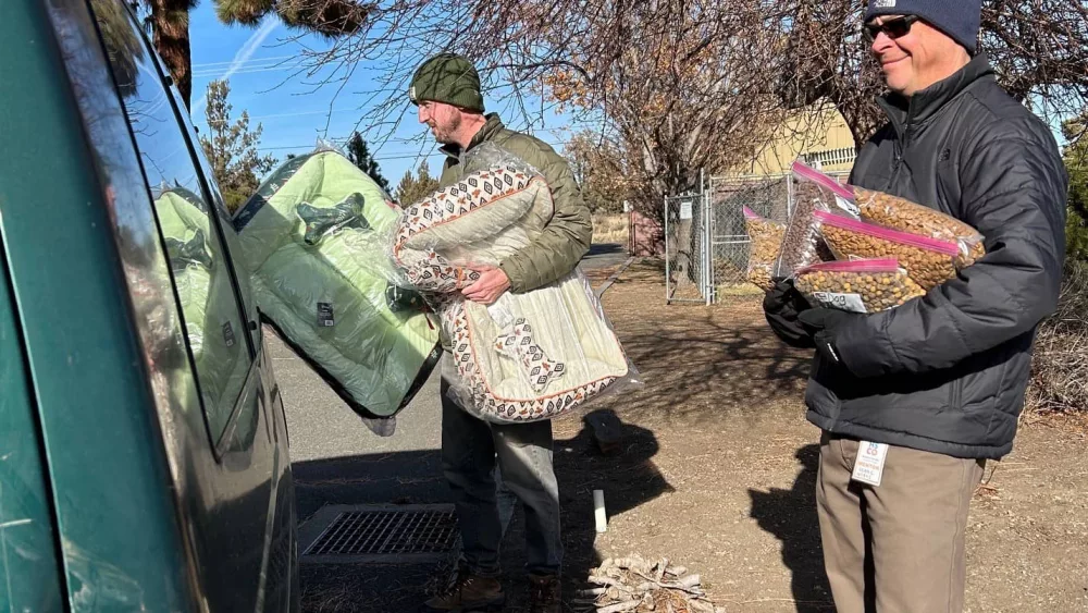 hsco-hope-pet-food-bed-distribution13383