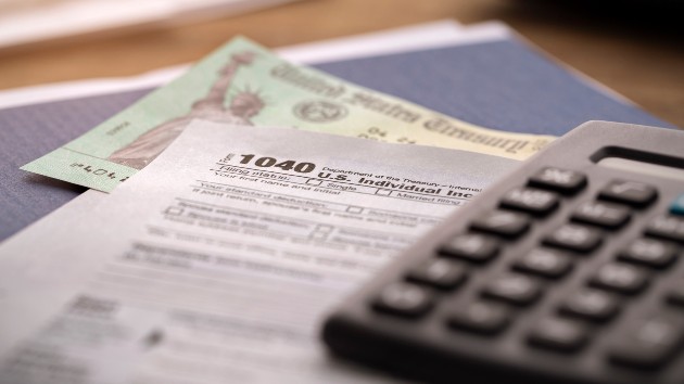 istock_31121_covidrelieftaxes98992