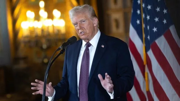 getty_donaldtrump_01092446609