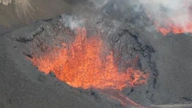 usgs_12325_kilaueavolcano340465