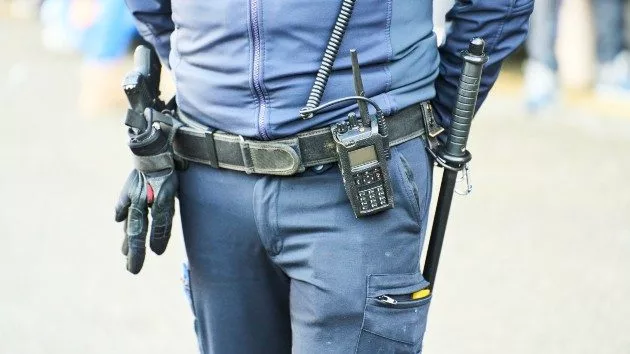 gettyrf_12425_officer193909