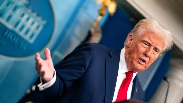 g_trump1_013125640288