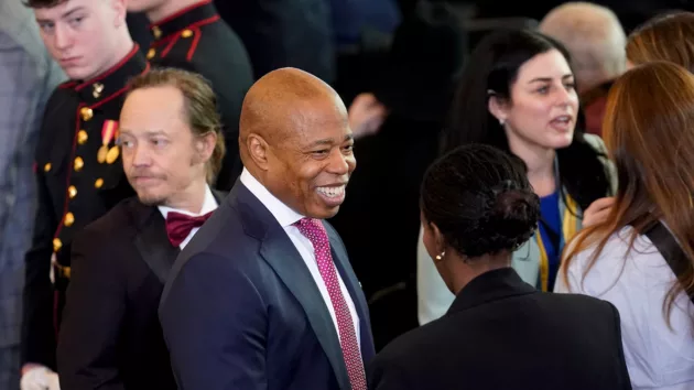 news_ericadams_13125612079