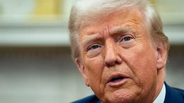 g_trump_022525927215