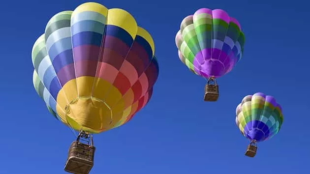 getty_52917_hotairballoons389809